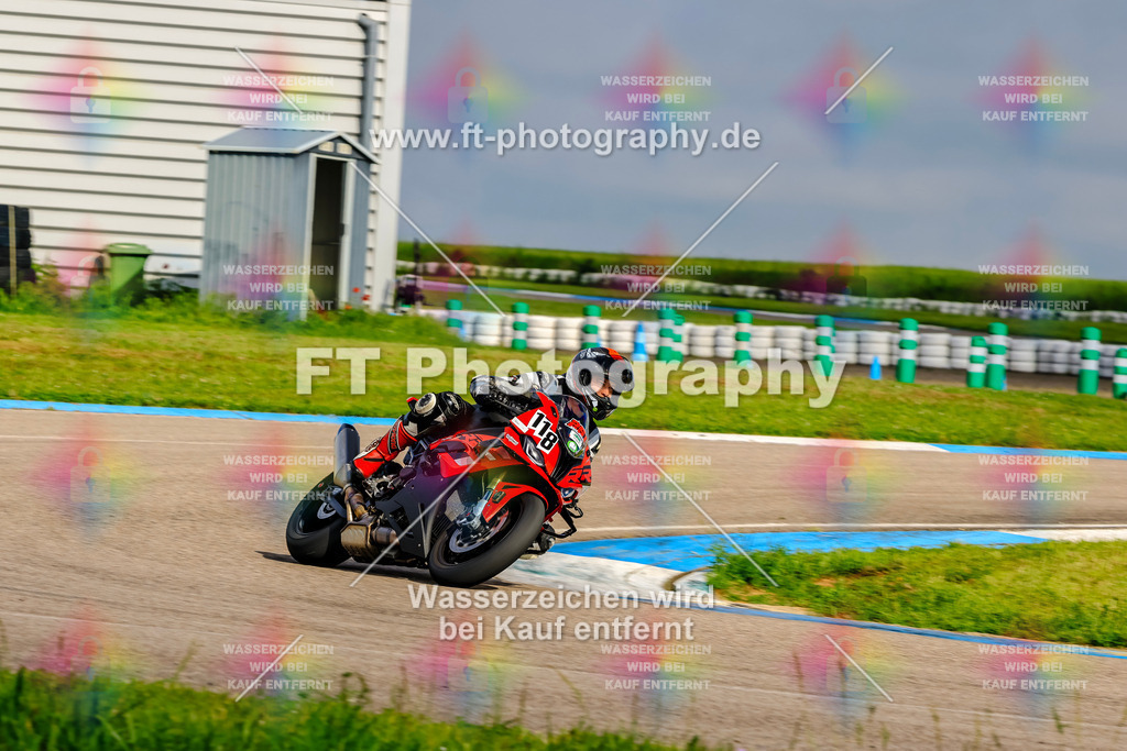 MotoTeam-8258 | Hier findet Ihr Bilder von Touristenfahrten auf der Nürburgring Nordschleife oder von anderen Veranstaltungen die ich besucht habe. Viel Spass beim Durch Schauen 
