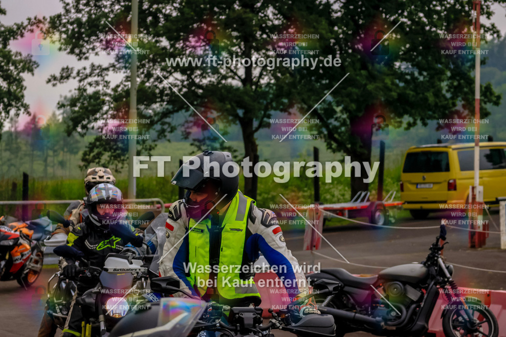 OBK-5228 | Hier findet Ihr Bilder von Touristenfahrten auf der Nürburgring Nordschleife oder von anderen Veranstaltungen die ich besucht habe. Viel Spass beim Durch Schauen 