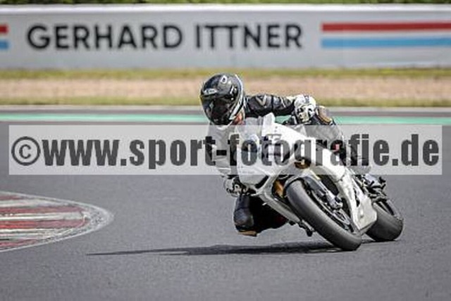 spof1270 | Professionelle Fotos von Sportveranstaltungen, aber auch Hochzeiten und anderen Events. - Realisiert mit Pictrs.com