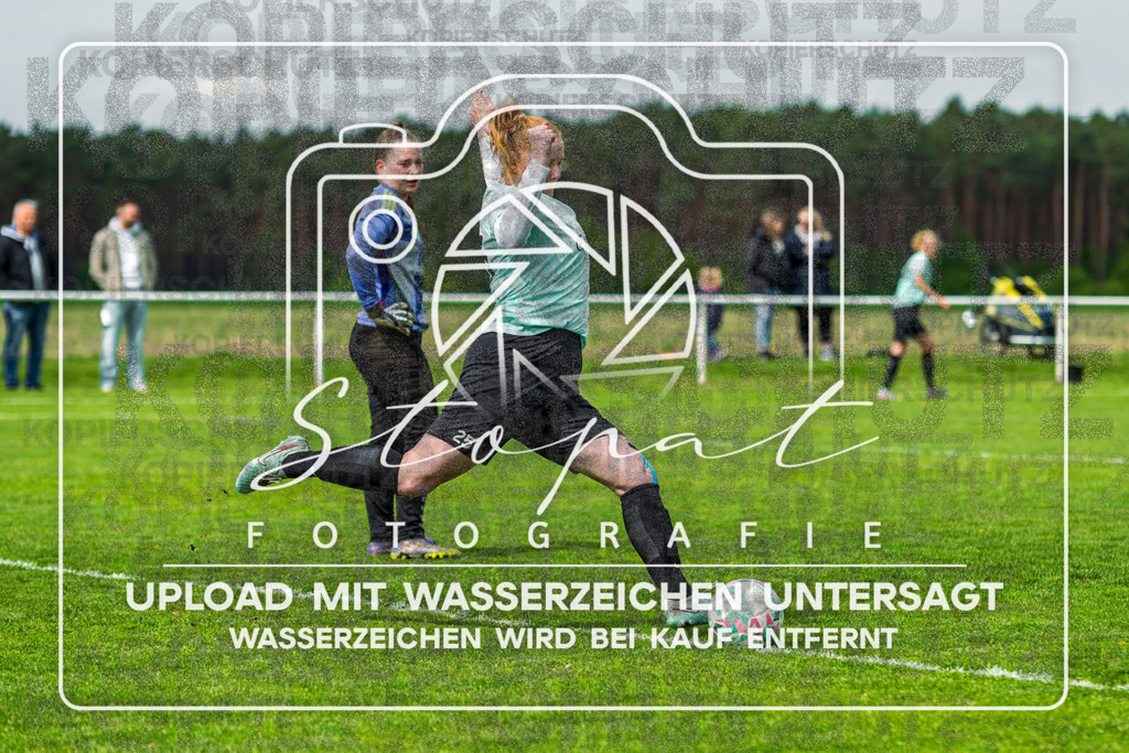 Kreisliga Damen HK/CE - Kickers Wolthausen vs. SG Fulde | Isabell Koch (Kickers Wolthausen #25); Kreisliga Damen HK/CE - Kickers Wolthausen vs. SG Fulde am 17.05.26 in Sportplatz Wolthausen, Wolthausen - Realisiert mit Pictrs.com