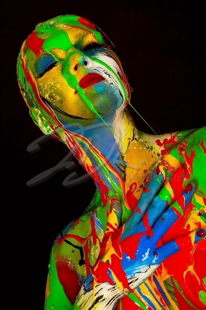 BodyArt-COLOURMIXSPLASH_8348a | #008 | Modell: Christina | Foto: Frank Schneider - Realisiert mit Pictrs.com