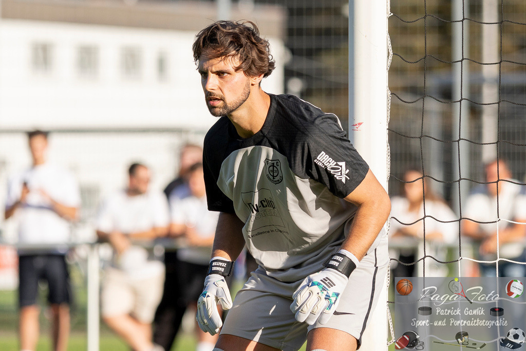 Hessenliga: Türk Gücü Friedberg - FC Eddersheim, 09.08.2024 | Daniel Zeaiter (FC Eddersheim #1), Freisteller, Portrait / Porträt, Türk Gücü Friedberg - FC Eddersheim, Friedberg, Städtischer Sportplatz, 9.8.2024 - Realisiert mit Pictrs.com