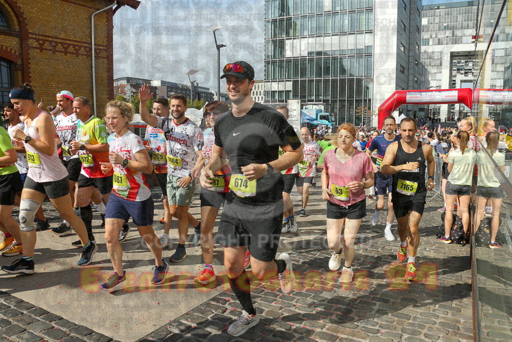 250920_1431_EX1_7327 | Sportfotografie im Rhein-Sieg Kreis, Köln, Bonn, NRW, Rheinland Pfalz, Hessen, etc. Unser Tätigkeitsfeld umfasst den Laufsport vom Volkslauf über den Marathon, Duathlon, Triathon bis zum Ultralauf wie Kölnpfad Ultra oder Schindertrail.