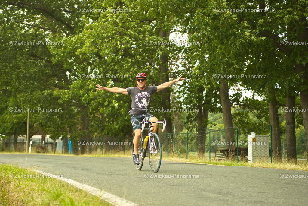 2023_0630_KoberTriathlon_Jeder0558 | Urban. Natur. Panorama. Luftbild. 
Der Bildershop für aufregende Perspektiven!
Für Deko, Wandbild und Kalender!
Wir bringen LED-Bilder zum Leuchten!
