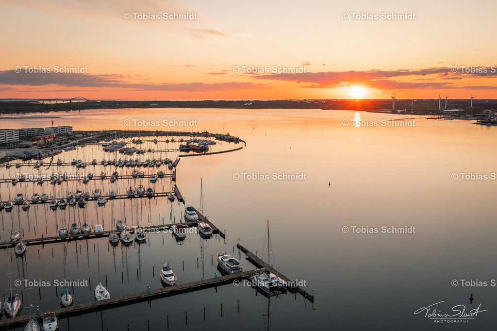 Fehmarn_DJI_0622-HDR | Fotoprodukte, Kalender und Wanddeko direkt vom Fotografen auf Fehmarn. Ob Wandbild auf Alu-Dibond, hinter Acrylglas oder auf Leinwand – hier können Sie Ihr Lieblingsbild kaufen. - Realisiert mit Pictrs.com