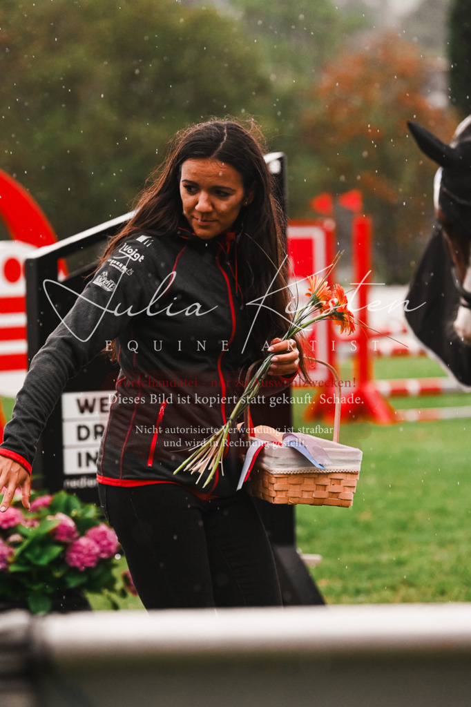 DSC_6201 | Pferde- und Turnierfotografie in Westsachsen. Pferdeportraits, Auftragszeichnungen und intuitive Kunst.