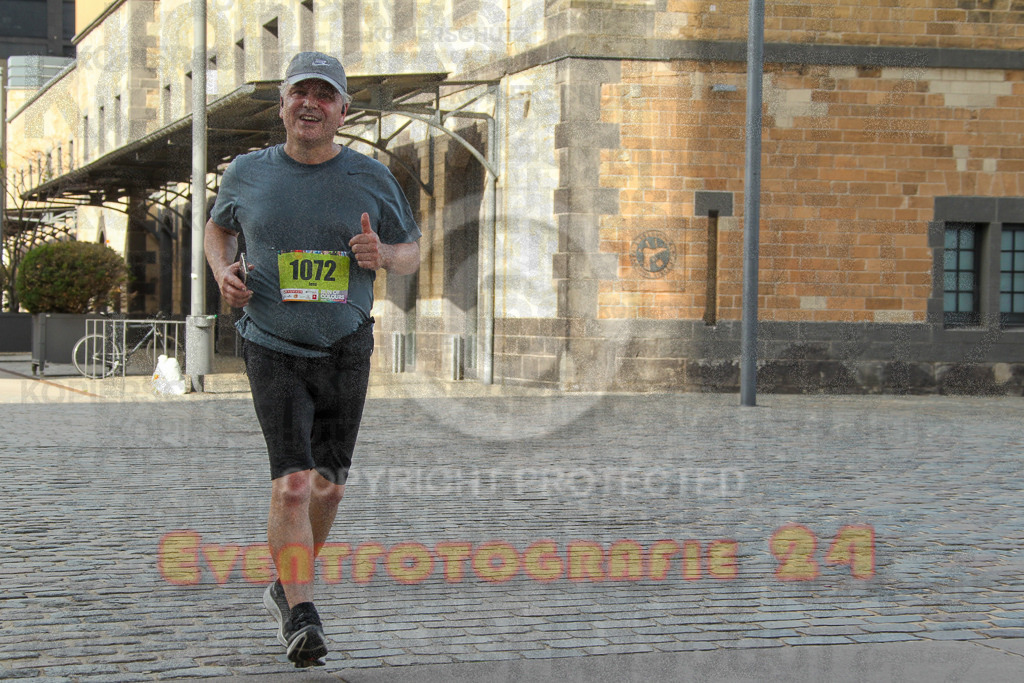 250920_1547_EV4_9568 | Sportfotografie im Rhein-Sieg Kreis, Köln, Bonn, NRW, Rheinland Pfalz, Hessen, etc. Unser Tätigkeitsfeld umfasst den Laufsport vom Volkslauf über den Marathon, Duathlon, Triathon bis zum Ultralauf wie Kölnpfad Ultra oder Schindertrail.