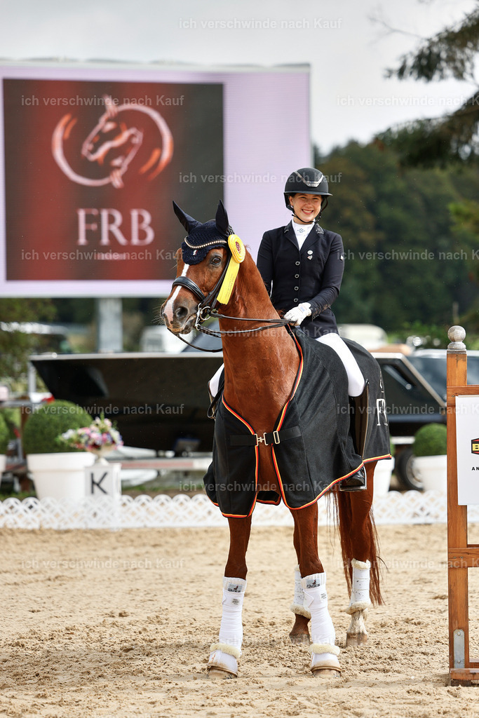 8_2-Siegerehrung-DRESSUR S_  -StoibPH-4577 | working equitationturnier fotograf videograf stoibphotography marixx film working equitation deutschland reitsport turnierfotografie eventfotografie equestrian events