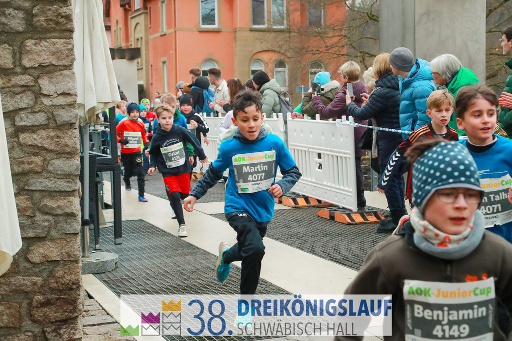 400m AOK Junior Cup | 3 Koenigslauf 2024 400m AOK Junior Cup - Realisiert mit Pictrs.com