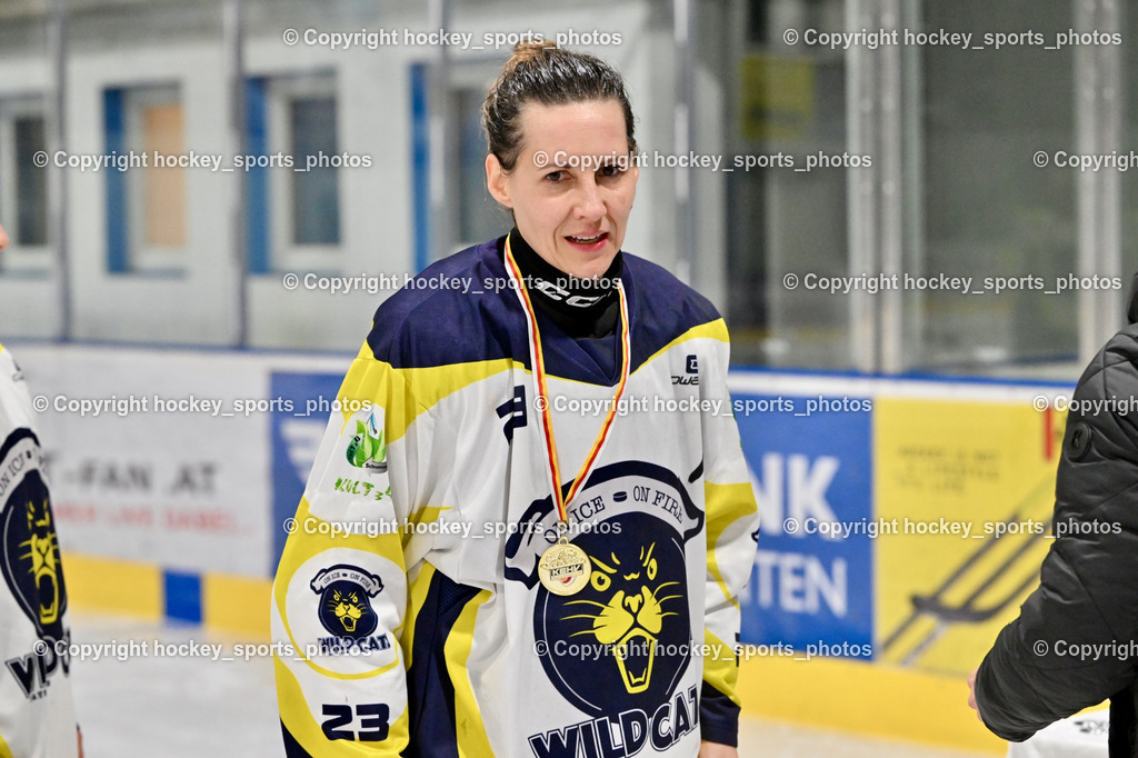 WILDCATS PATERNION & Lady Hawks Siegerehrung-Meisterfeier | #23 Stuppnig Iris WILDCATS PATERNION, Medailienübergabe, WILDCATS PATERNION &amp; Lady Hawks Siegerehrung-Meisterfeier, WILDCATS PATERNION &amp; Lady Hawks Siegerehrung-Meisterfeier am 12.03.2025 in Steindorf (Ossiachersee Halle), Austria, (Photo by Bernd Stefan)