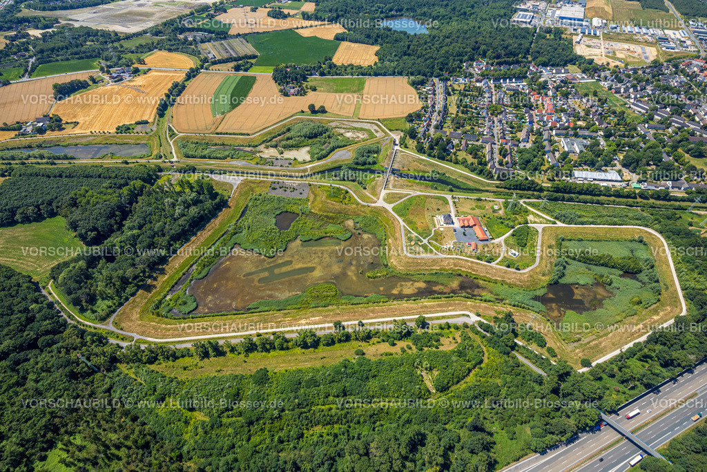 Castrop-Rauxel220706000 | Luftbild, Hochwasserrückhaltebecken Mengede / Emscher-Auen, Hof Emscher-Auen, Ickern, Castrop-Rauxel, Ruhrgebiet, Nordrhein-Westfalen, Deutschland