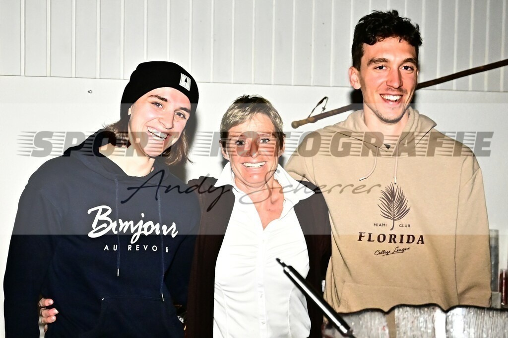 DSC_9720 | Kaufen Sie Sportbilder im Onlineshop von Andy Scherrer Sportfotografie. Faszinierende Bilder von Sportevents aus der ganzen Schweiz. Fussball, Frauenfussball, Unihockey, Handball, Schwingen und weiteren Sportarten. - Realisiert mit Pictrs.com