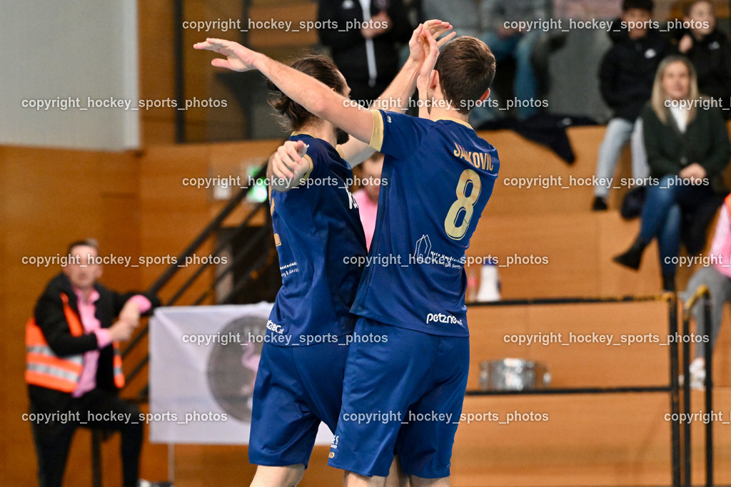 Carinthia Flamengo Futsal Club vs. Futsal Klagenfurt | Jubel Futsal Klagenfurt Mannschaft, #8 Marko Sarkovic Futsal Klagenfurt, #2 Nikola Jandric Futsal Klagenfurt, Carinthia Flamengo Futsal Club vs. Futsal Klagenfurt, Carinthia Flamengo Futsal Club vs. Futsal Klagenfurt am 01.12.2024 in Klagenfurt (Ballspielhalle Viktring), Austria, (Photo by Bernd Stefan)