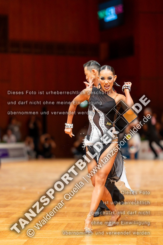 20230812-03758 | Hier finden Sie Tanz Bilder vom Latein und Standard Formationen tanzen. Sportbilder vom Tanzsport. Schöne Fotos und von Weltmeisterschaft, Europameisterschaft, Bundesliga, Regionalliga, Oberliga und Landesliga sowie von GOC Stuttgart, DanceComp, WM Bremen