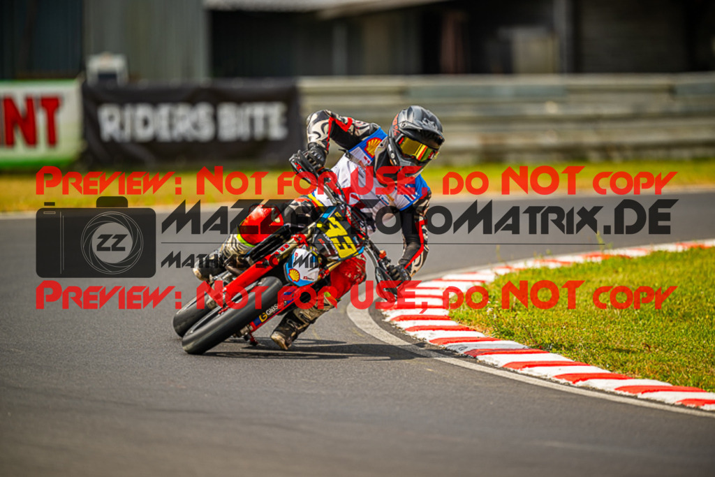 MaZZes_FotoMatrix_230702_7913 | S2