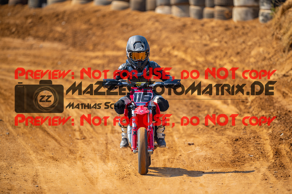 MaZZes-Fotomatrix-20260815-605193 | ROOKIES