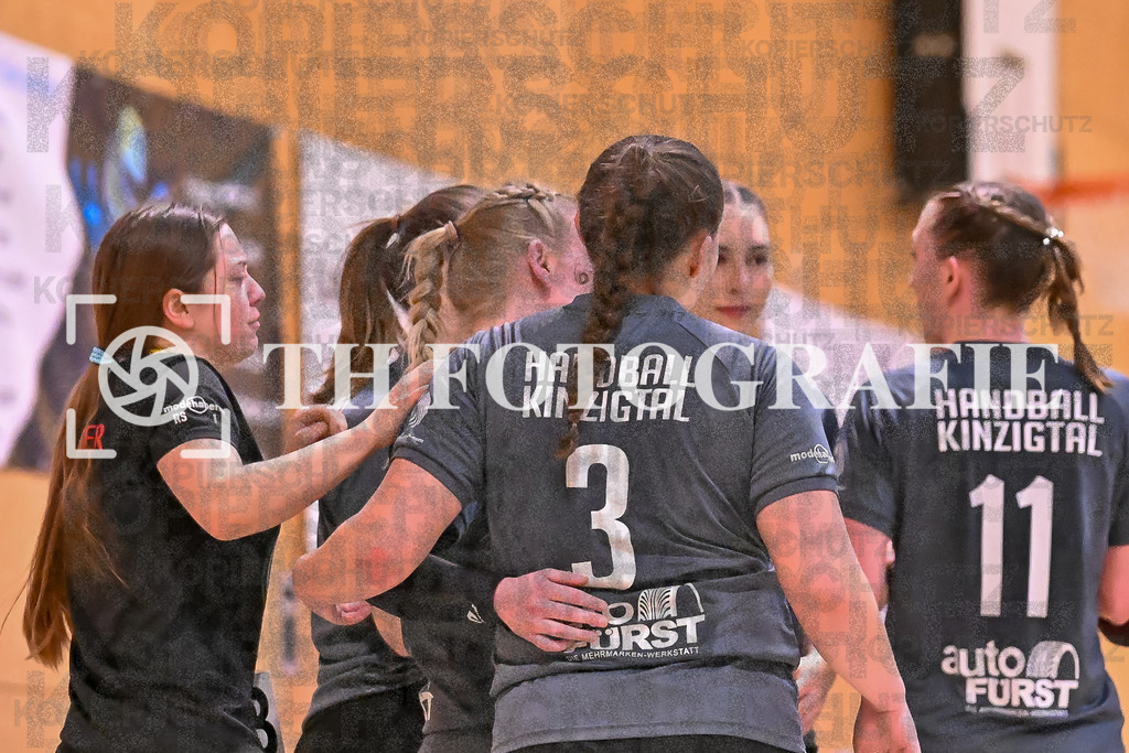 GER, SG Maulburg/Steinen - HB Kinzigtal, Handball, Suedbadenliga, 22. Spieltag, Saison 2023/2024, 27.04.2024 | Team HB Kinzigtal.

GER, SG Maulburg/Steinen - HB Kinzigtal, Handball, Suedbadenliga, 22. Spieltag, Saison 2023/2024, 27.04.2024

Foto: TH Fotografie/Thomas Hess