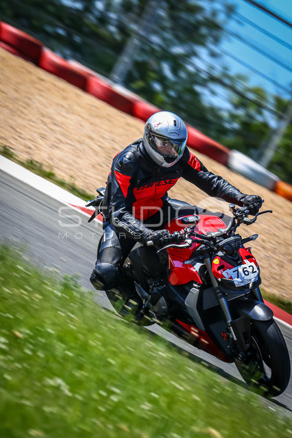 0762-260527NBR-005_762 | Deine Full-Service-Agentur für ✔️Videoproduktionen und ✔️Motorsportfotografie Jetzt Angebot anfragen!