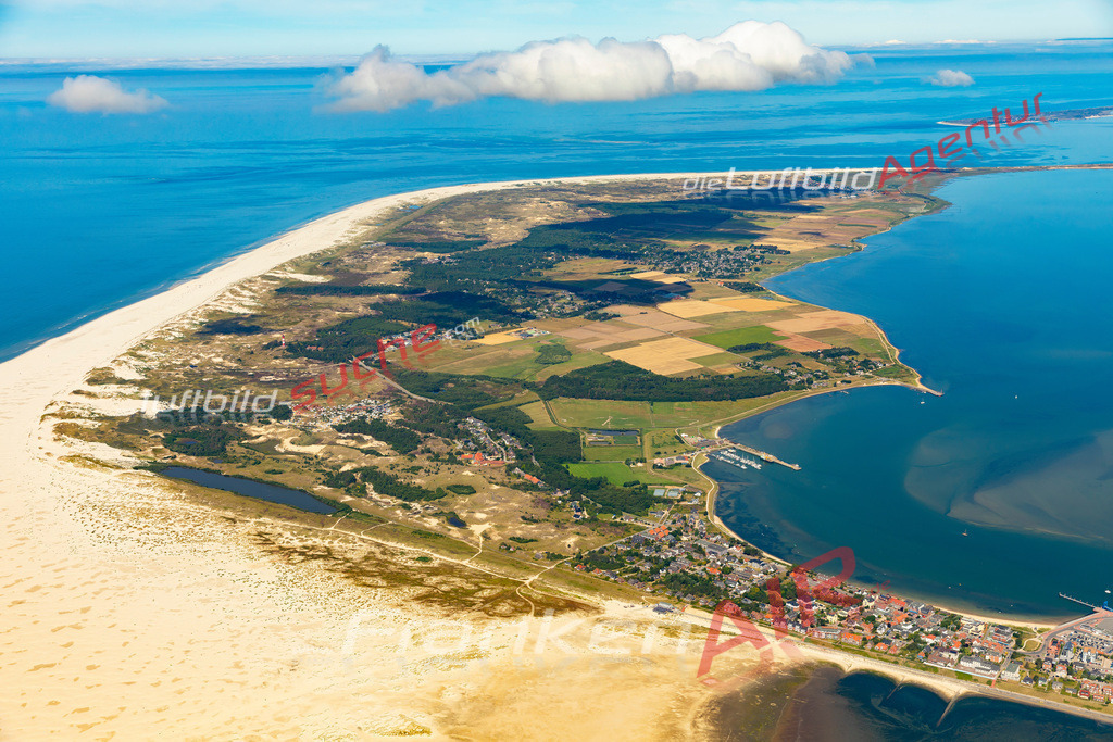 gesamtansicht-der-insel-amrum-luftbild-22-1057 | Aktuelles Luftbild von Gesamtansicht der Insel Amrum - Die Luftaufnahme wurde 2022 mittels UL-Flugzeug erstellt ( keine Drohne ) - hochauflösende Kamera-Systeme von  Canon -
Beste Qualität - Für grossformatige Ausdrucke geeignet. Die Geschenkidee !