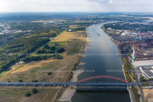 Duisburg220804509Rheinniedrigwasser | Luftbild, Niedrigwasser des Rheins mit der Brücke der Solidarität und dem Naturschutzgebiet  Rheinauen,  Duisburg, Ruhrgebiet, Nordrhein-Westfalen, Deutschland 