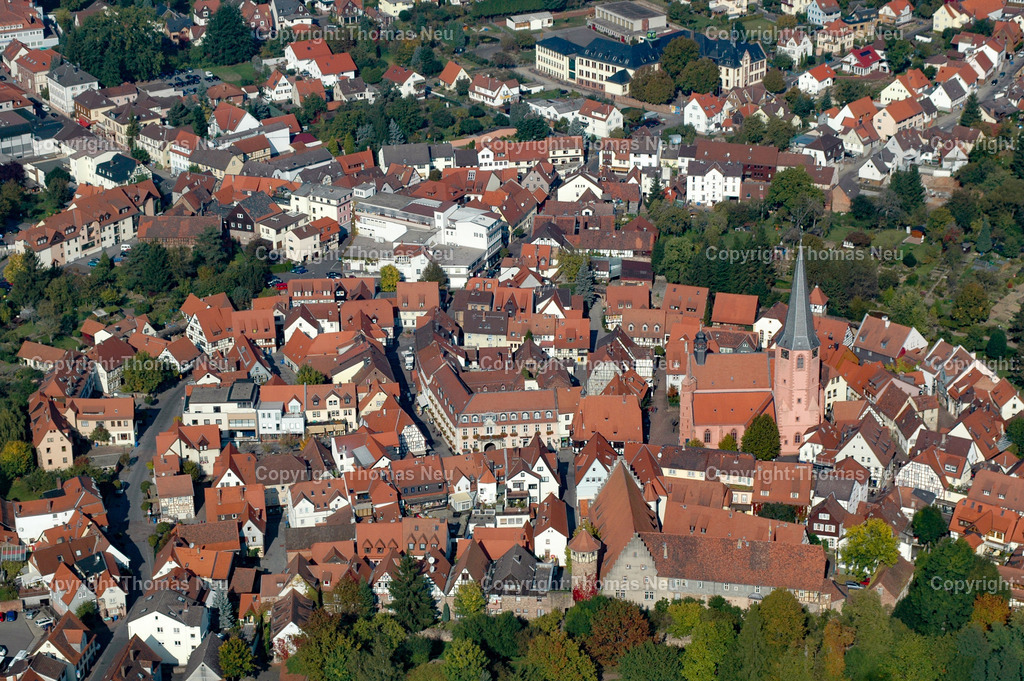 Luftbild-Michelstadt-Altstadt-historisches-Rathaus-Odenwald_Fotografie-Thomas-Neu-10 | Michelstadt, Luftbild, Michelstadt Altstadt LuftbildMichelstadt Marktplatz Luftaufnahmehistorisches Rathaus Michelstadt LuftbildFachwerkstadt Michelstadt von obenOdenwald Stadt Luftbild,, Bild: Thomas Neu