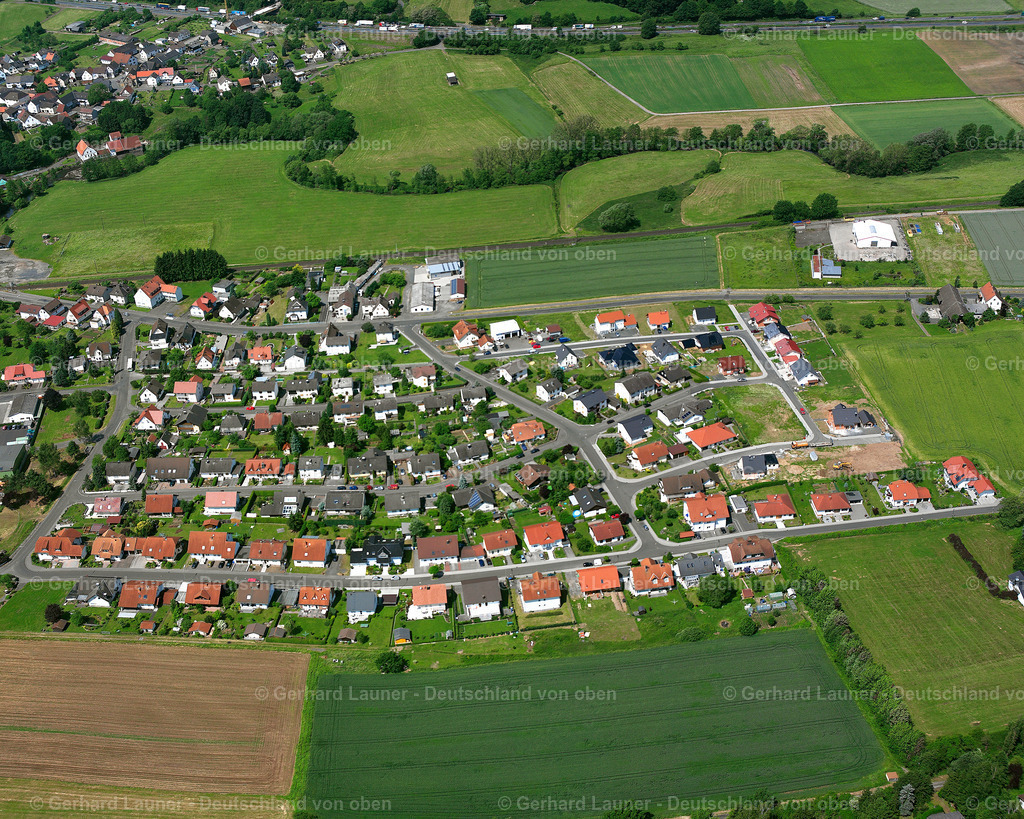 2614520 | BURG-GEMüNDEN 09.06.2006 Wohngebiet einer Einfamilienhaus- Siedlung  in Burg-Gemünden im Bundesland Hessen, Deutschland // Single-family residential area of settlement  in Burg-Gemünden in the state Hesse, Germany Foto: Gerhard Launer