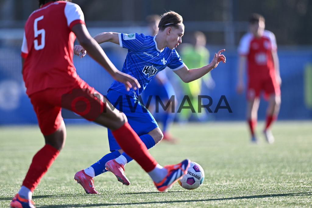 250305_EP__1552 | MWMARA - Realisiert mit Pictrs.com