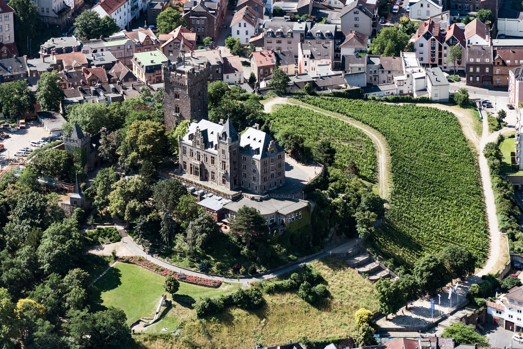 dr__dsc4707.jpg | RüDESHEIM AM RHEIN 27.06.2018 Burganlage der Veste Klopp in Bingen am Rhein im Bundesland Rheinland-Pfalz, Deutschland. Weiterführende Informationen bei: Stadtverwaltung Bingen am Rhein. // Castle of the fortress Klopp in Bingen am Rhein in the state Rhineland-Palatinate, Germany. Further information at: Stadtverwaltung Bingen am Rhein. Foto: Daniel Reiter