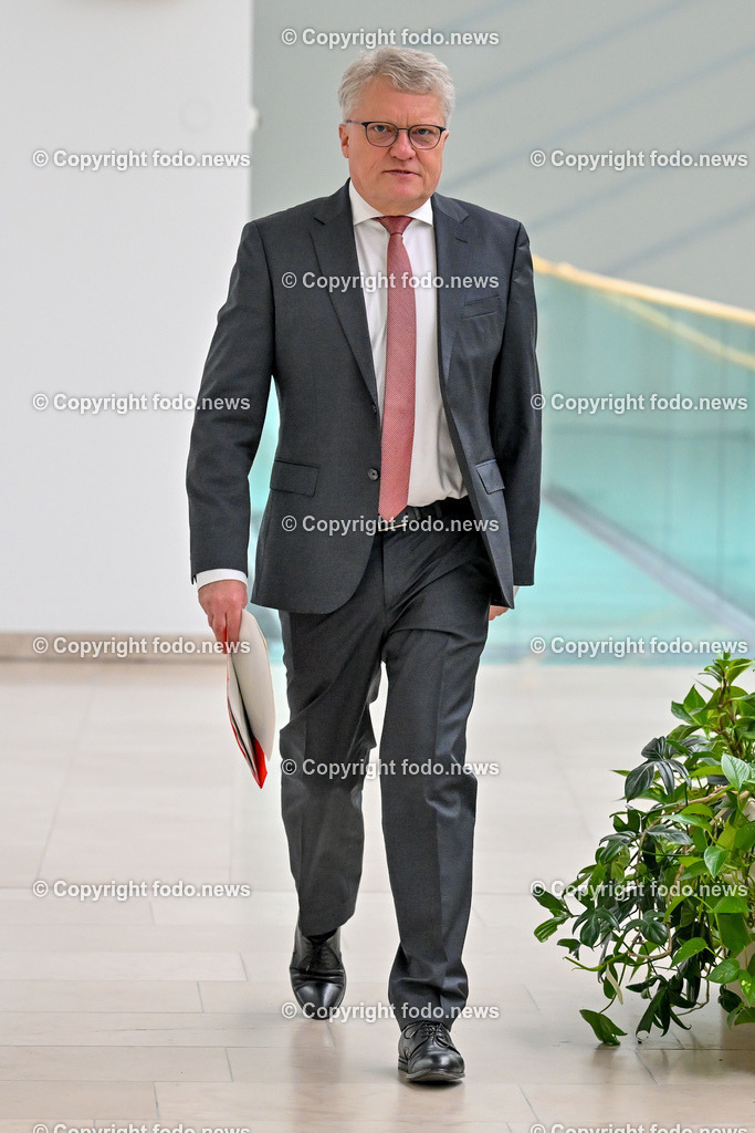 Klaus Luger (SP_ Bgm. der Stadt Linz)_ 10.03.2023-4 | 10.03.2023, Altes Rathaus, AUT, Buergermeister Klaus Luger, im Bild Klaus Luger (SP, Buergermeister der Stadt Linz) 