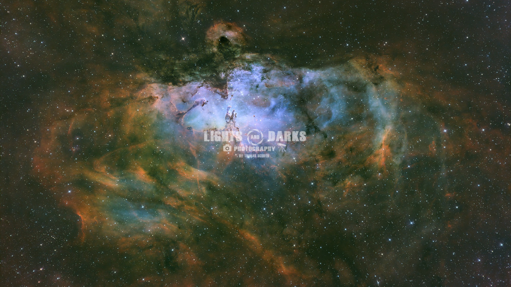 Eagle flying around the pillars of creation | M16, IC 4703 - Realisiert mit Pictrs.com