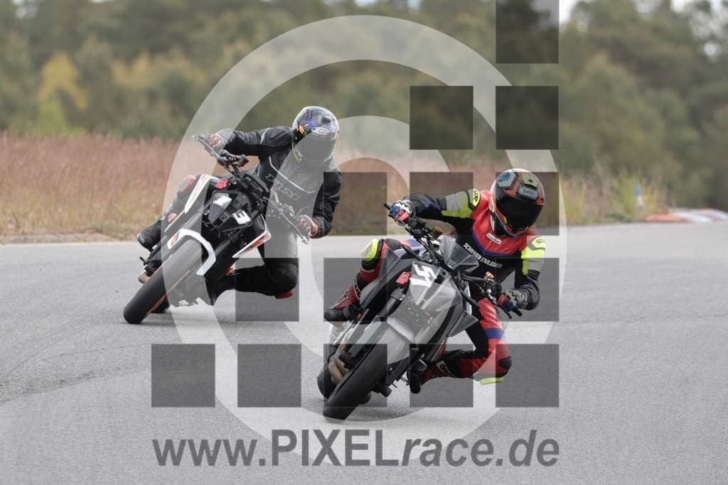 0057-20250509_10986 | Schöne Erinnerungen an spannende Momente - das festzuhalten ist unser Job. PIXELrace.de ist seit 2003 auf den Rennstrecken Europas unterwegs um die Action draußen beim Fahren und die wunderbare Stimmung imm Fahrerlager für euch einzufangen.