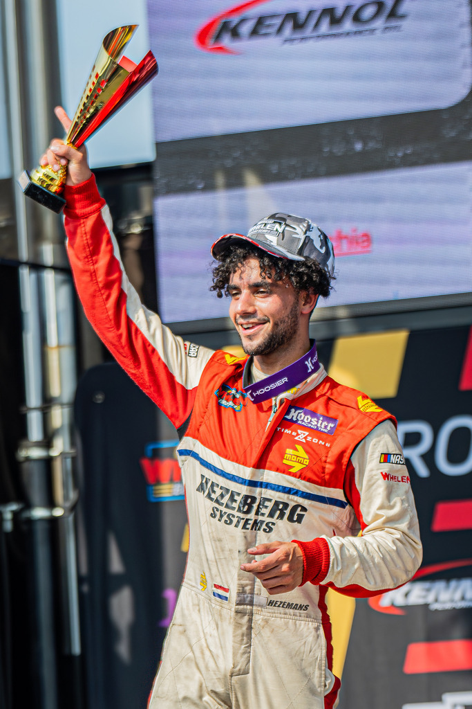 _DSC6967-Enhanced-NR | Exklusive Motorsport-Fotografie aus Leipzig von TXO Media – für Rennfahrer, Teams & Sponsoren. Sausemuth liefert starke Bilder, die Emotion zeigen. Jetzt buchen & glänzen! - Realisiert mit Pictrs.com