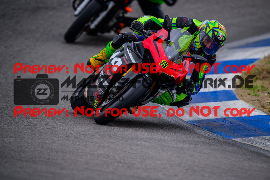 MaZZes_Fotomatrix_20250421_6007705_6651 | ROT