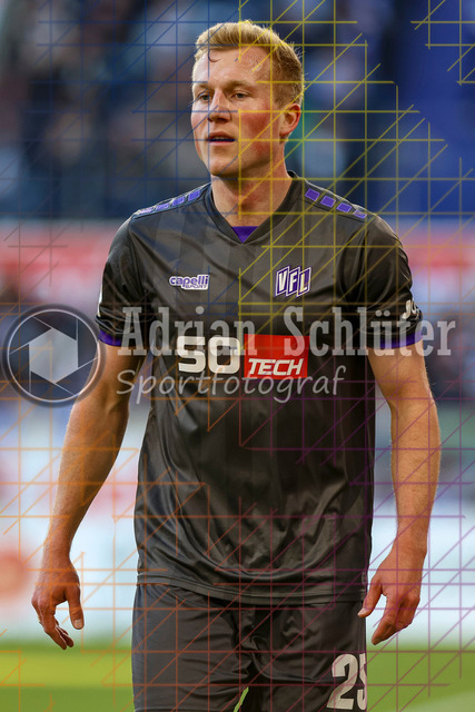 07.04.2026, GER, Fussball, Herren, 3. Liga, Saison 2025/2026, MSV Duisburg - VfL Osnabrück | Niklas Wiemann (Osnabrück) schaut 