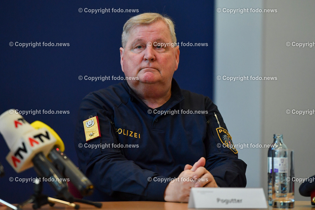 Landespolizeidirektion Ooe_ Pressekonferenz Festnahmen Halloween Nacht 2022_ 27.12.2022-34 | 27.12.2022, Landespolizeidirektion Oberoesterreich, AUT, Pressekonferenz Festnahmen Halloween Nacht 2022, im Bild Karl Pogutter (Stadtpolizeikommandant Linz)