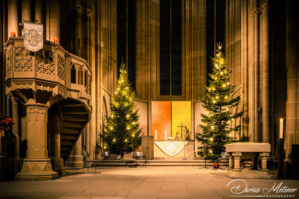Christmette in der Katharinenkirche in Oppenheim | Christmette in der Katharinenkirche in Oppenheim. Mit unzähligen Kerzen, welche eine wundervolle, weihnachtliche Stimmung verbreiten.