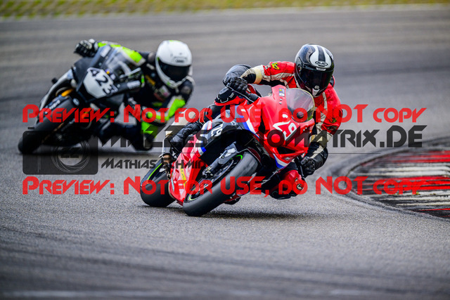 MaZZes_FotoMatrix_240717_6007705_4842 | WEISS