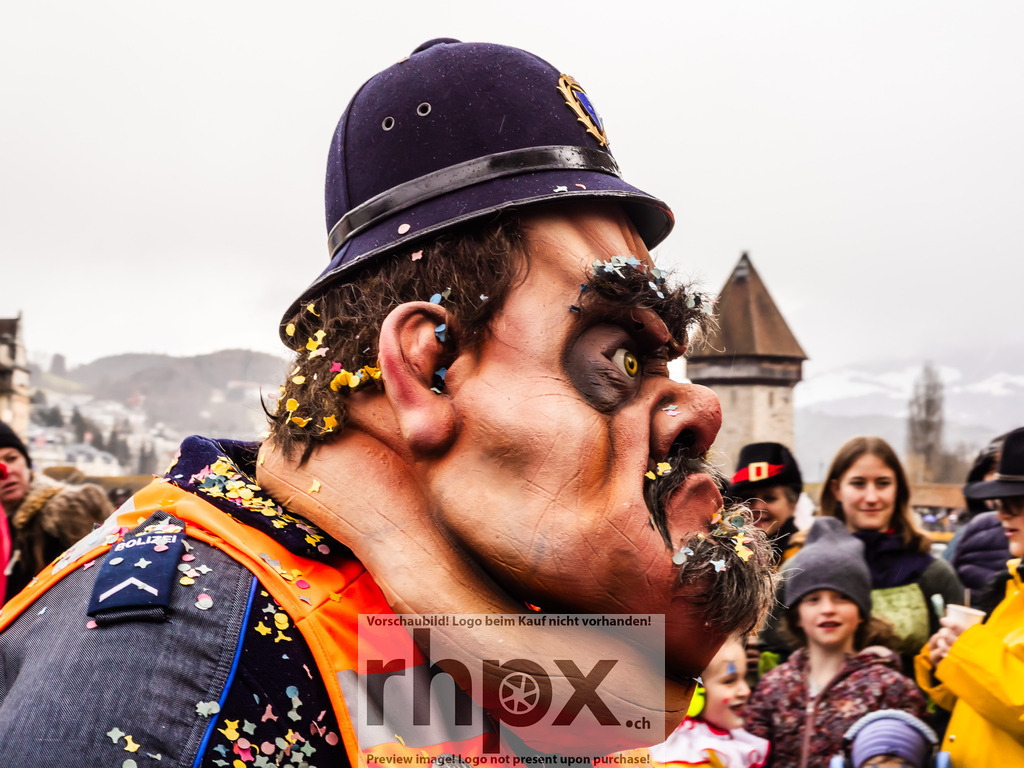 Chendermonschter 2026 | Stimmungsvolle Fotokunst aus Luzern. Erlebe den Pilatus, den See und die Stadt Luzern in exklusiven Aufnahmen in der Fotogalerie & Shop. - Realisiert mit Pictrs.com