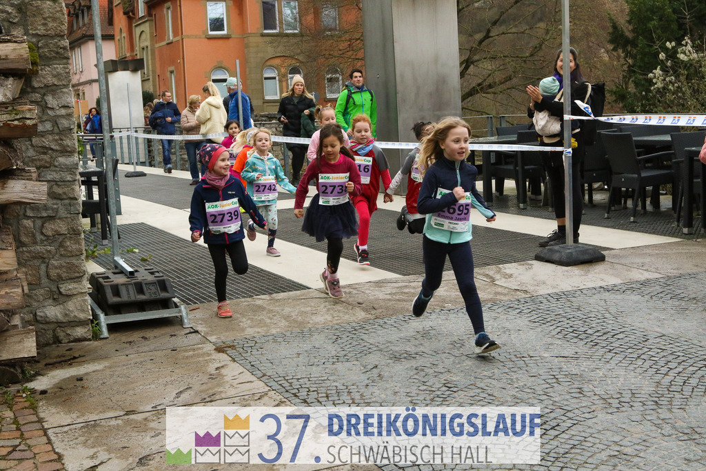 AOK JuniorCup 400m | 3Koenigslauf 2023 - Realisiert mit Pictrs.com