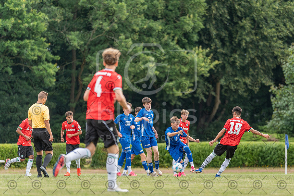 _DSC8001 | Professionelle Fußball- und Sportfotografie. Spielbilder online ansehen und kaufen – Einzelbilder oder komplette Galerien in hoher Qualität. - Realisiert mit Pictrs.com