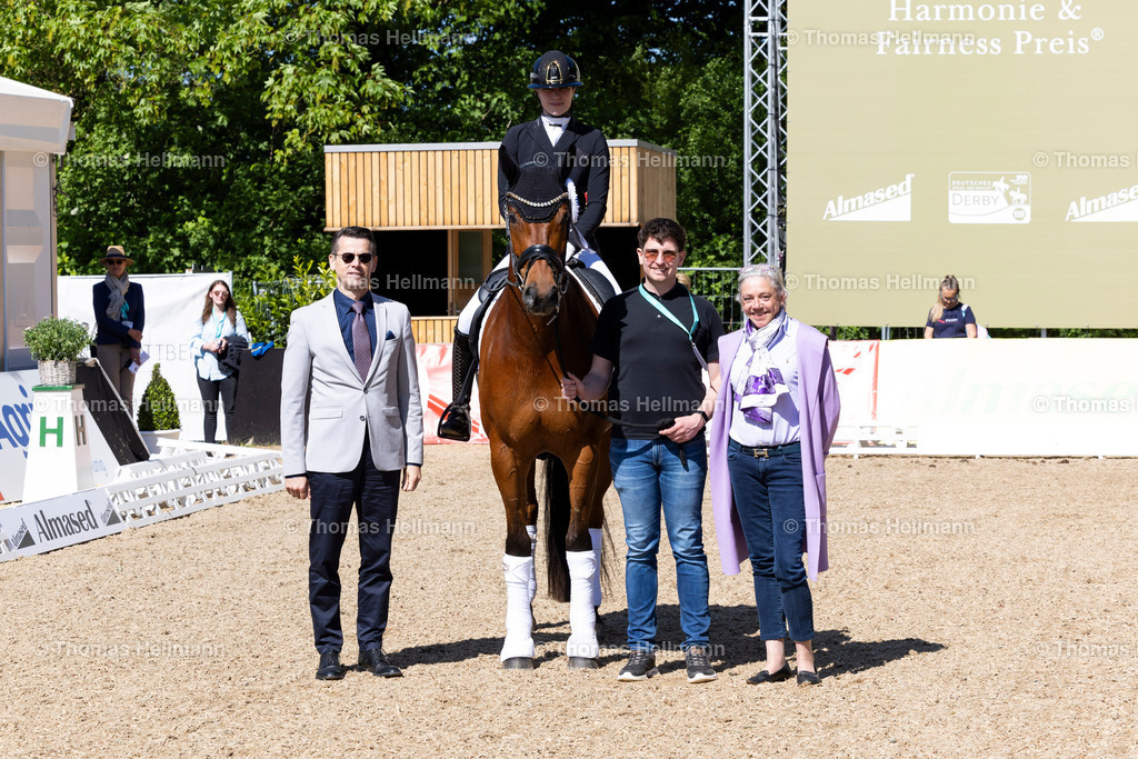TH_522 Bourbon Dream K_ Rebecca Heck_21384 | Deutsches Spring- und Dressur-Derby 2024 am 11.05.24 in Hamburg, 522 Bourbon Dream K, Rebecca Heck