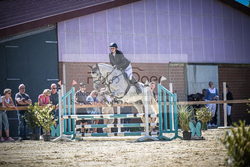 DOS_0934 | Entdecke hochwertige Reitturnierfotos von Foto Oger. Professionell, emotional und authentisch – jetzt Lieblingsmomente im Shop bestellen.Deutschlandweite Turnierfotografie. - Realisiert mit Pictrs.com