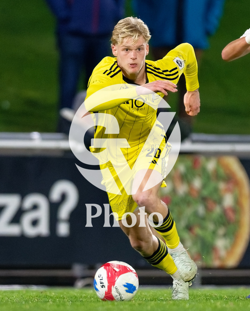 dieci Challenge League - FC Stade Nyonnais v Etoile Carouge FC |  during the dieci Challenge League match between FC Stade Nyonnais and Etoile Carouge FC at Centre sportif de Colovray in Nyon, Switzerland