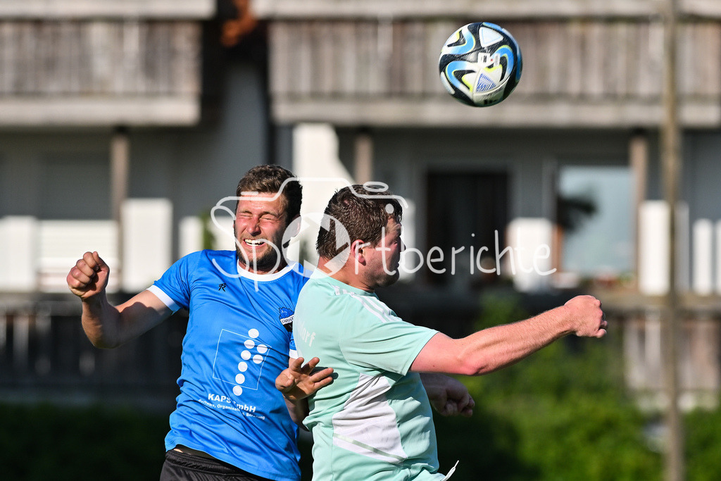 FC Emersacker - VfL Westendorf | Professionelle Sportfotos aus den Bereichen Fußball, Eishockey, Handball und vieles mehr. Ob Sieg oder Niederlage
