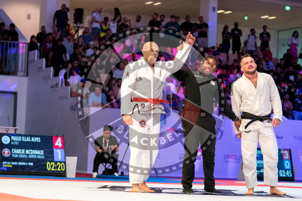 20231107PBB5349 | Fighters compete during the AJP World Master Championship in the Mubadala Arena in Abu Dhabi, Arab United Emirates, on November 7, 2023.