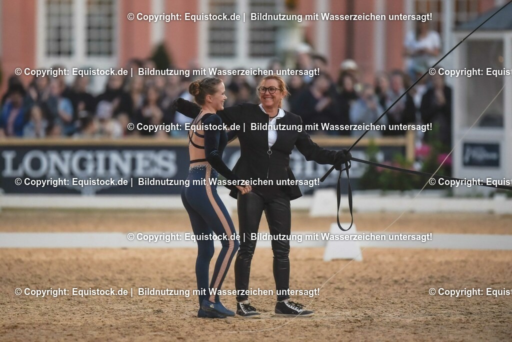 20230527_Voltigieren_NASPA_Flutlicht_0318 | equistock