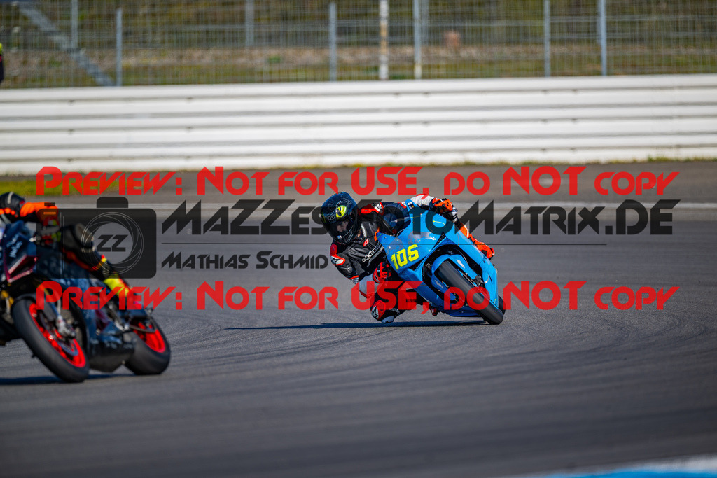 MaZZes_Fotomatrix_20260406_6007705_1069 | WEISS