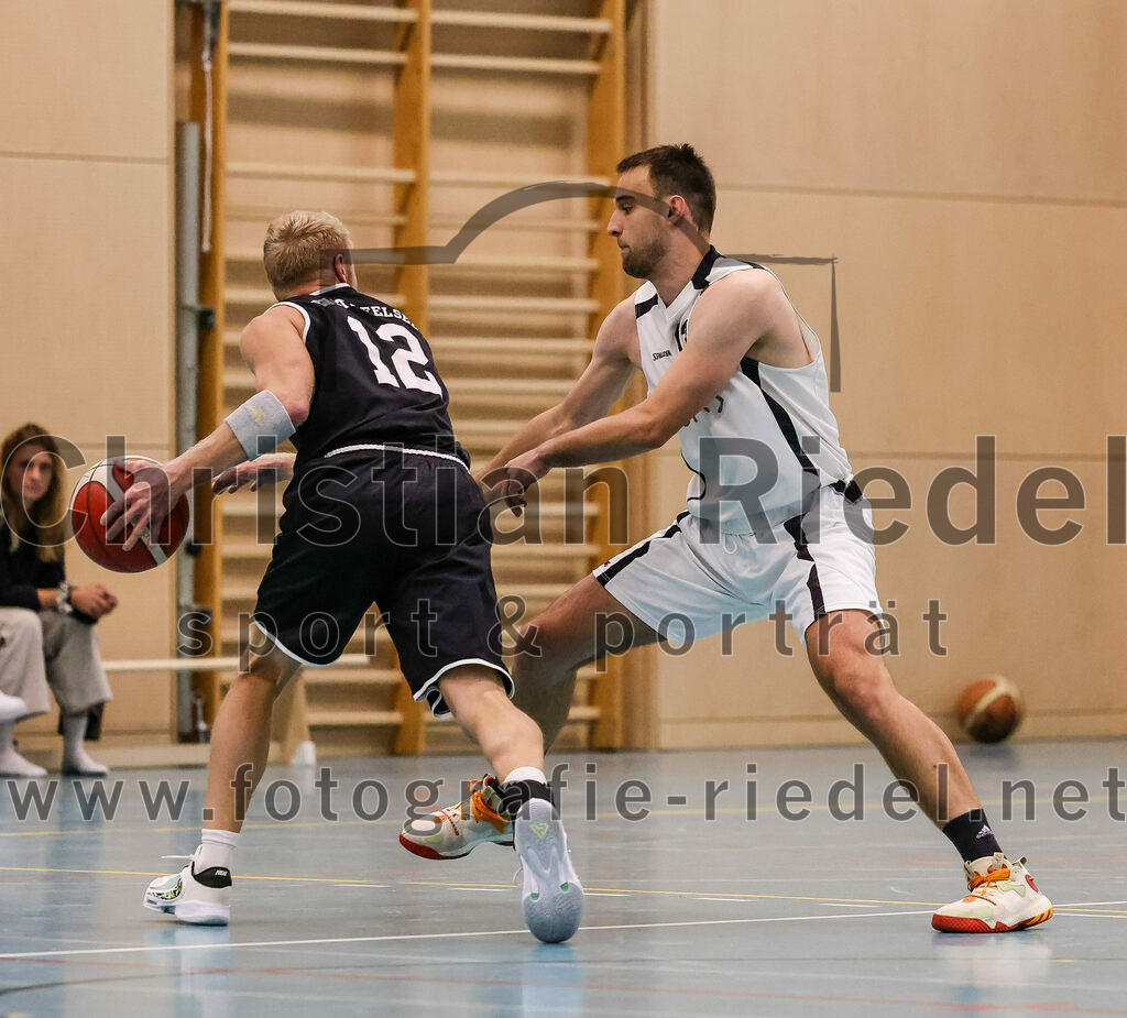 2023-10-08_027_TSV_Vaterstetten_gegen_ESV_Staffelsee | Vaterstetten, Deutschland, 08.10.2023:
Basketball, Bayernliga Herren Süd 2023 / 2024, 3. Spieltag, TSV Vaterstetten gegen ESV Staffelsee, Endergebnis: 62:90

Foto: Christian Riedel / fotografie-riedel.net