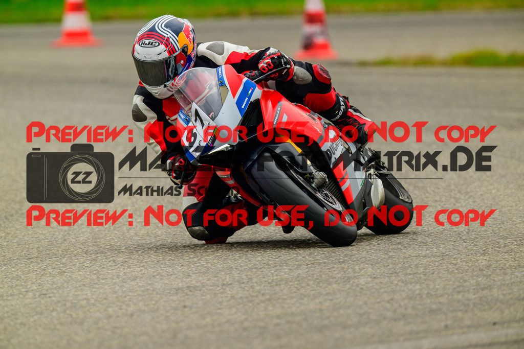 MaZZes_Fotomatrix_20241003_6007705_0763 | GRUEN