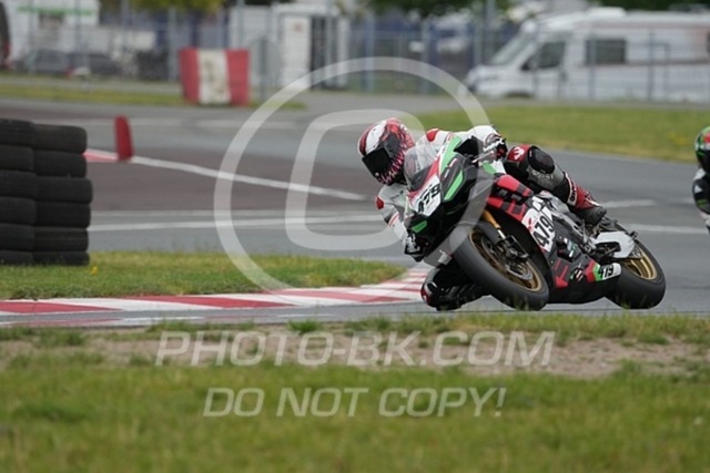 2024_07_05_PBK_24791 | Sportfotografie; SlowMotion; Video; Rennstrecke; Hafeneger; Speer; Racing; RSE; BMW; CBO; Trackday; Motorsportarena; Hockenheimring; Brno; Most; Barcelona; Valencia